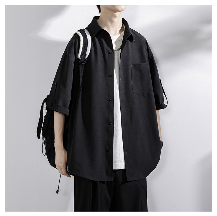 ユニセックスデザインのカジュアルシャツ