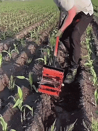 Outil de désherbage à roulettes pour entretien des bordures de jardin