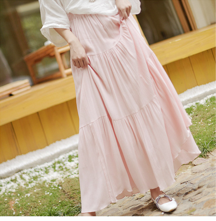 季節問わず着られる万能フレアスカート