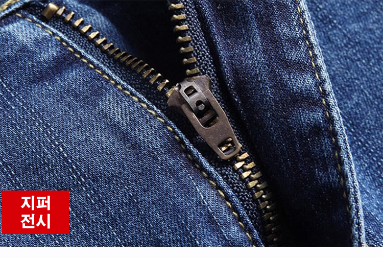 남성 데님 팬츠와 다양한 코디 예시