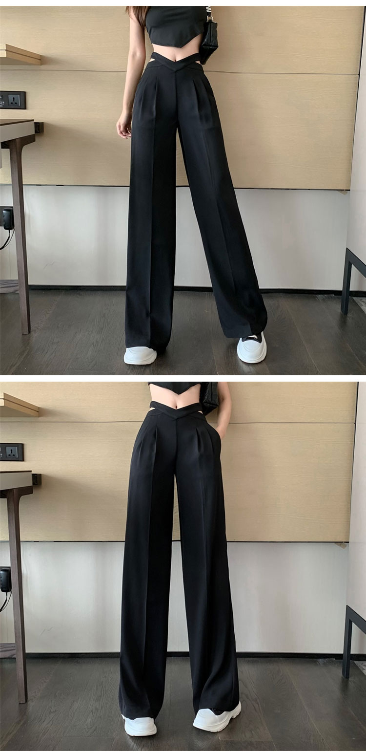 サイドベルトデザインが特徴のロングパンツ